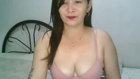 hotmamajen4u online show from November 16, 2025, 2:50 am