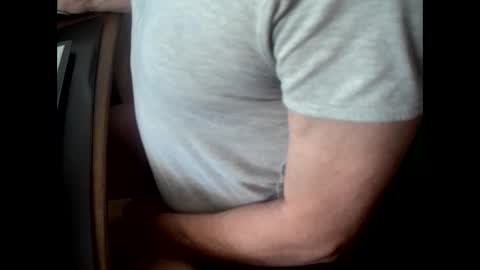 Snapshot of hotmassage50 chatting on September 28, 2025, 12:10 pm hotmassage50 online show from September 28, 2025, 12:10 pm