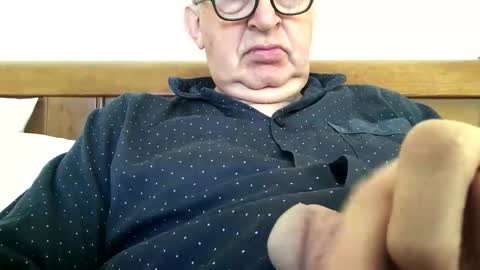 Snapshot of hotmuff99 chatting on October 25, 2025, 8:00 am hotmuff99 online show from October 25, 2025, 8:00 am