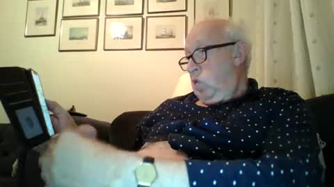 Snapshot of hotmuff99 chatting on November 3, 2025, 12:46 am hotmuff99 online show from November 3, 2025, 12:46 am