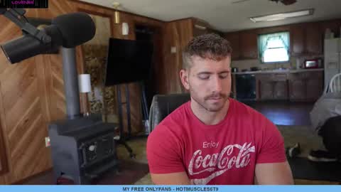 hotmuscles6t9 online show from March 11, 2025, 4:40 pm