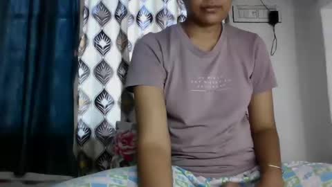 lola online show from September 14, 2025, 6:34 am
