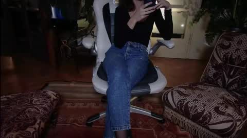 Betty boob online show from November 10, 2025, 7:35 pm