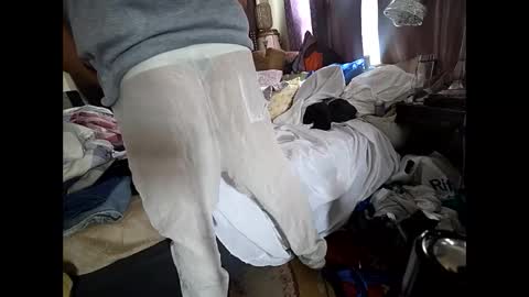 hotrox6942 online show from November 9, 2025, 3:54 pm