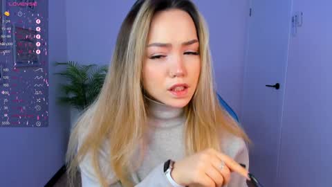 Snapshot of hottease_pvt chatting on January 7, 2025, 8:13 am hello Im Eva online show from January 7, 2025, 8:13 am