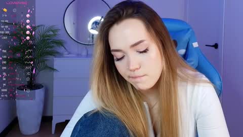 Snapshot of hottease_pvt chatting on January 26, 2025, 10:45 am hello Im Eva online show from January 26, 2025, 10:45 am