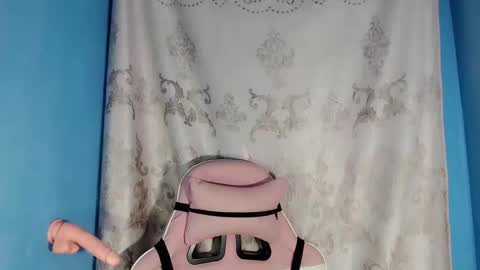 Snapshot of hottest_girl_vivianexx chatting on November 24, 2025, 2:39 pm online show from November 24, 2025, 2:39 pm