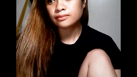 Leen online show from March 1, 2025, 9:59 pm