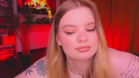 Snapshot of hottie_jane chatting on December 5, 2025, 3:52 pm Jane online show from December 5, 2025, 3:52 pm