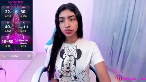 Snapshot of hottie_veronica chatting on January 2, 2025, 10:33 pm Veronica independent model online show from January 2, 2025, 10:33 pm