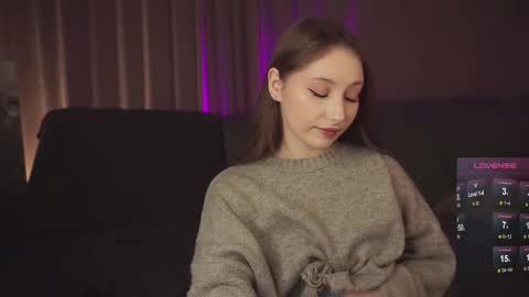 Snapshot of hottpeachh chatting on November 18, 2025, 4:22 pm hottpeachh online show from November 18, 2025, 4:22 pm