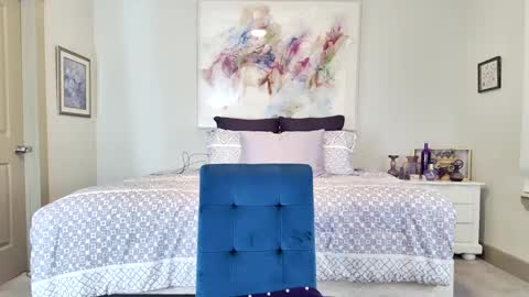 Snapshot of hottxgilf chatting on December 8, 2024, 3:10 am Maggie online show from December 8, 2024, 3:10 am