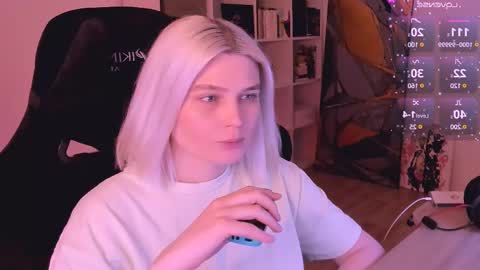 Snapshot of hottyblonds chatting on February 17, 2025, 6:26 pm Nessie and Jessie online show from February 17, 2025, 6:26 pm