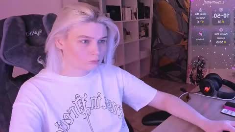 Snapshot of hottyblonds chatting on February 19, 2025, 3:49 pm Nessie and Jessie online show from February 19, 2025, 3:49 pm