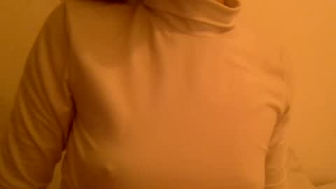 Snapshot of hotwinterxx chatting on December 15, 2024, 12:40 am Hotwixx online show from December 15, 2024, 12:40 am