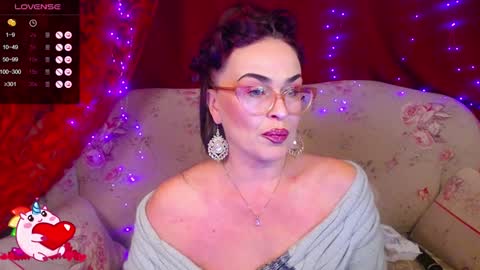Snapshot of hotzlata chatting on February 8, 2025, 8:21 pm Hotzlata online show from February 8, 2025, 8:21 pm