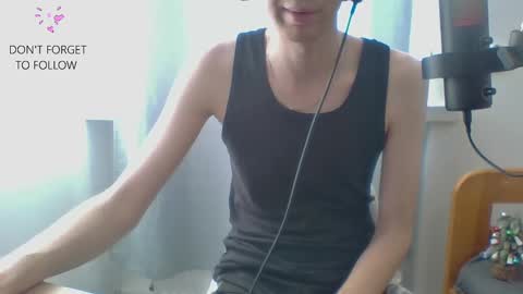 Snapshot of houdenni chatting on February 3, 2025, 11:09 am twinkie online show from February 3, 2025, 11:09 am