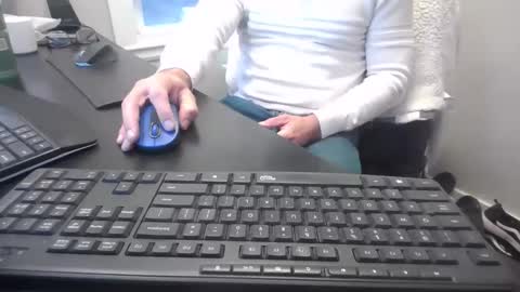 hoverday online show from October 27, 2025, 12:31 pm