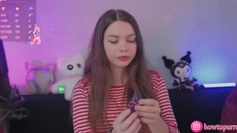 Snapshot of howtomeow chatting on September 9, 2025, 1:21 pm Mia online show from September 9, 2025, 1:21 pm