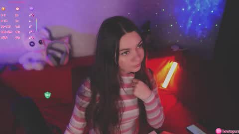 Snapshot of howtomeow chatting on October 20, 2025, 5:24 pm Mia online show from October 20, 2025, 5:24 pm