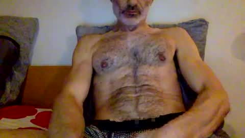 hry4youchat online show from December 15, 2024, 1:24 am