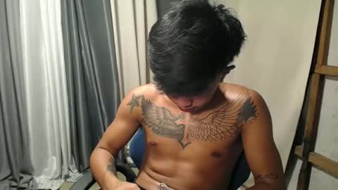 hugecockchristian online show from November 16, 2025, 10:32 am