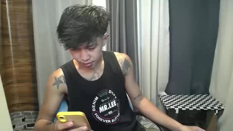 hugecockchristian online show from November 24, 2025, 8:03 am