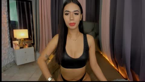 Snapshot of hugeirish2003 chatting on January 7, 2025, 10:52 pm Irish online show from January 7, 2025, 10:52 pm