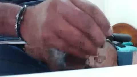 Snapshot of hugo_bulls chatting on November 22, 2025, 1:04 am HunkyLover online show from November 22, 2025, 1:04 am