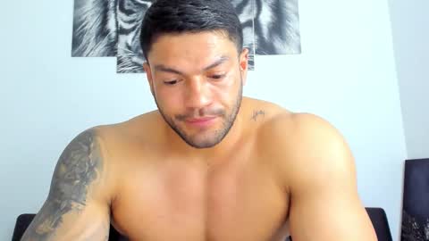 Snapshot of humber_eli chatting on October 30, 2025, 2:57 am Eli online show from October 30, 2025, 2:57 am