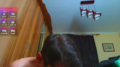 Snapshot of hungeddy chatting on December 6, 2024, 5:44 pm Eddy online show from December 6, 2024, 5:44 pm