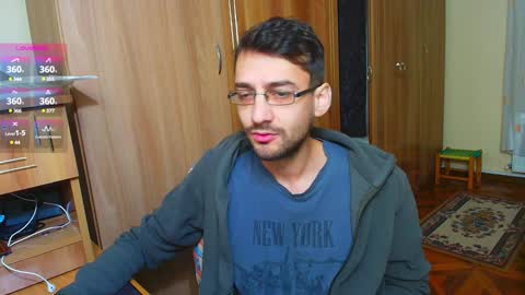 Snapshot of hungeddy chatting on December 21, 2024, 1:47 am Eddy online show from December 21, 2024, 1:47 am