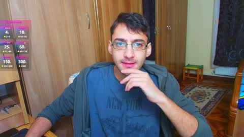 Snapshot of hungeddy chatting on December 24, 2024, 9:39 am Eddy online show from December 24, 2024, 9:39 am