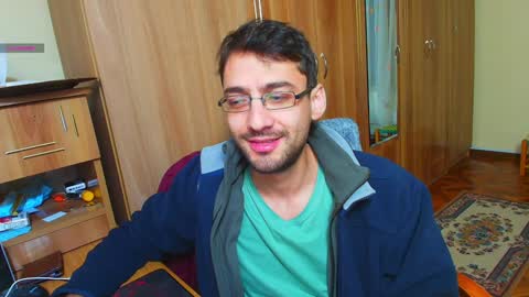 Snapshot of hungeddy chatting on December 31, 2024, 8:34 pm Eddy online show from December 31, 2024, 8:34 pm