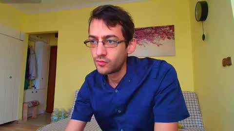 Snapshot of hungeddy chatting on December 15, 2025, 9:24 am Eddy online show from December 15, 2025, 9:24 am