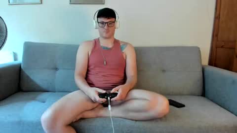 Snapshot of hunky_arthur chatting on February 21, 2025, 12:50 pm Hunky Arthur online show from February 21, 2025, 12:50 pm