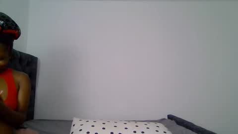 hunny online show from November 22, 2025, 4:06 pm