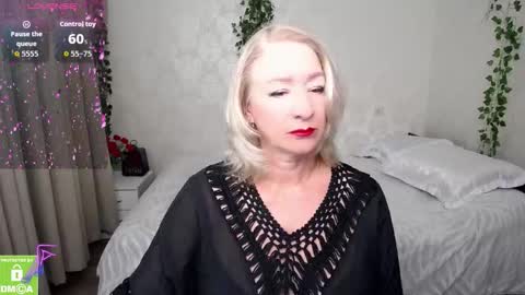 Snapshot of hunters_woman chatting on September 23, 2025, 12:08 pm Irena online show from September 23, 2025, 12:08 pm