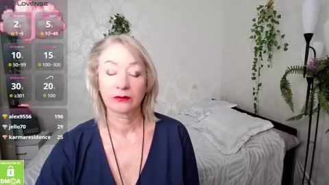 Snapshot of hunters_woman chatting on October 15, 2025, 1:28 am Irena online show from October 15, 2025, 1:28 am