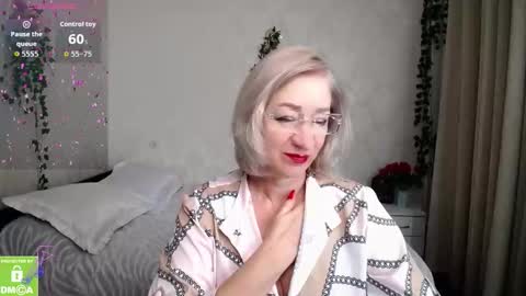 Irena online show from November 2, 2025, 12:07 pm