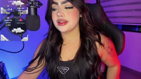 Snapshot of i_am_ari chatting on December 10, 2024, 1:32 am Ari online show from December 10, 2024, 1:32 am