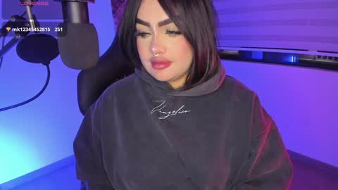 Snapshot of i_am_ari chatting on February 6, 2025, 2:22 am Ari online show from February 6, 2025, 2:22 am