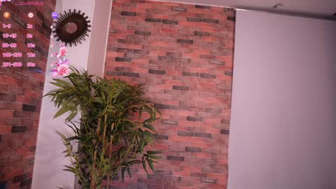 Snapshot of i_am_lucy1 chatting on January 24, 2025, 9:39 am Lucy online show from January 24, 2025, 9:39 am