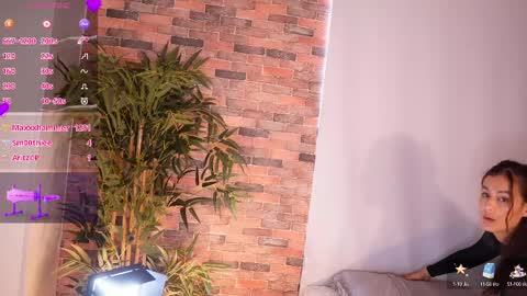 Snapshot of i_am_lucy1 chatting on February 14, 2025, 12:47 pm Lucy online show from February 14, 2025, 12:47 pm