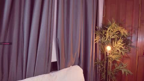 Snapshot of i_am_lucy1 chatting on September 17, 2025, 9:55 am Lucy online show from September 17, 2025, 9:55 am