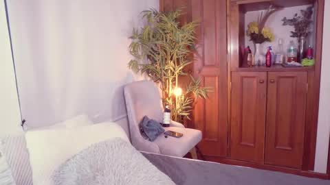 Snapshot of i_am_lucy1 chatting on October 26, 2025, 11:05 am Lucy online show from October 26, 2025, 11:05 am