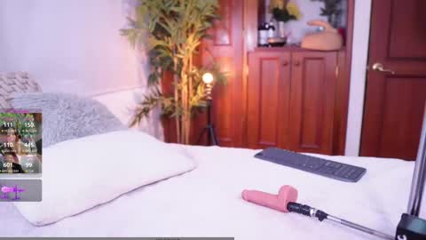 Snapshot of i_am_lucy1 chatting on November 4, 2025, 11:09 am Lucy online show from November 4, 2025, 11:09 am