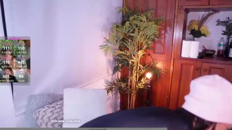 Snapshot of i_am_lucy1 chatting on November 5, 2025, 10:37 am Lucy online show from November 5, 2025, 10:37 am