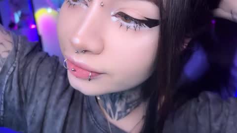 Asya  online show from December 19, 2025, 9:05 am