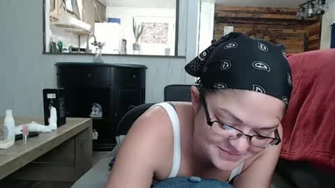 Snapshot of i_fetishize_u chatting on January 30, 2025, 7:26 pm ShortStuff online show from January 30, 2025, 7:26 pm